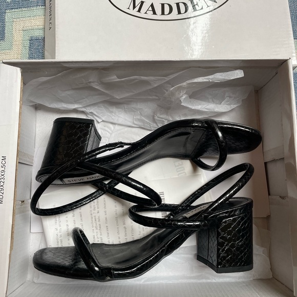 Steve Madden Black Daffodil crocodile/alligator heeled sandals - Picture 3 of 4